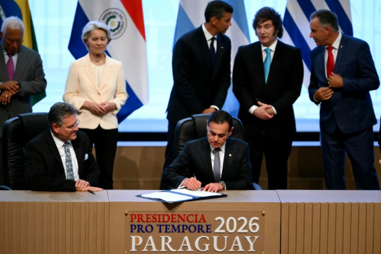 Mercosur : l'UE et plusieurs pays d'Amérique latine signent leur accord commercial historique