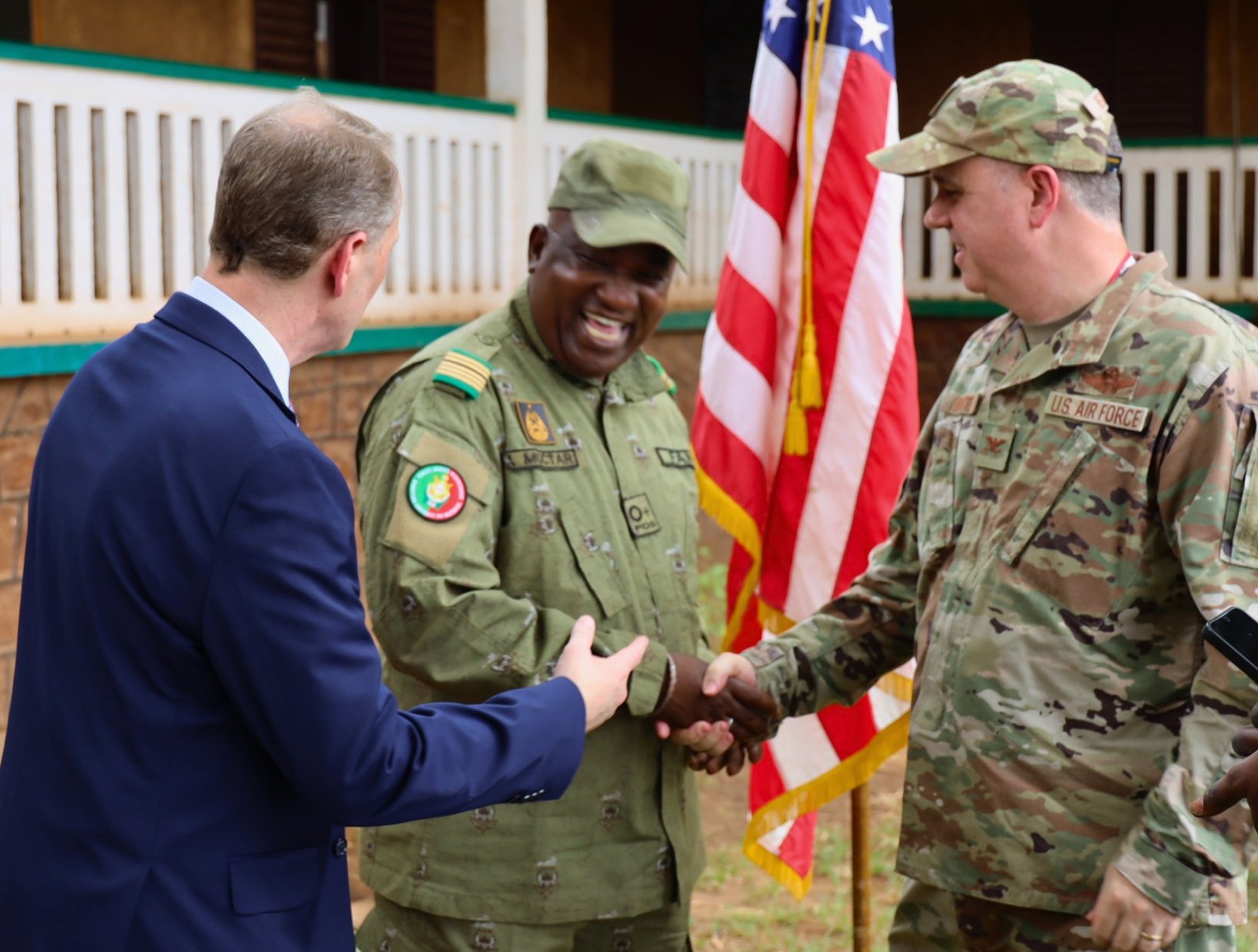 Les États-Unis livrent 2,3 millions de dollars de matériel militaire au Niger