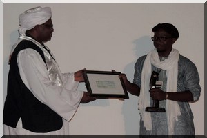 BALL BI de Khalifa Sy remporte le grand prix de Nouakshort film2015