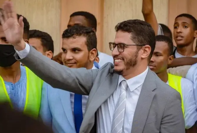  Dialogue national : le parti « Mauritanie en avant » suspend sa participation aux réunions préliminaires en raison de l’inclusion de la question des mandats 