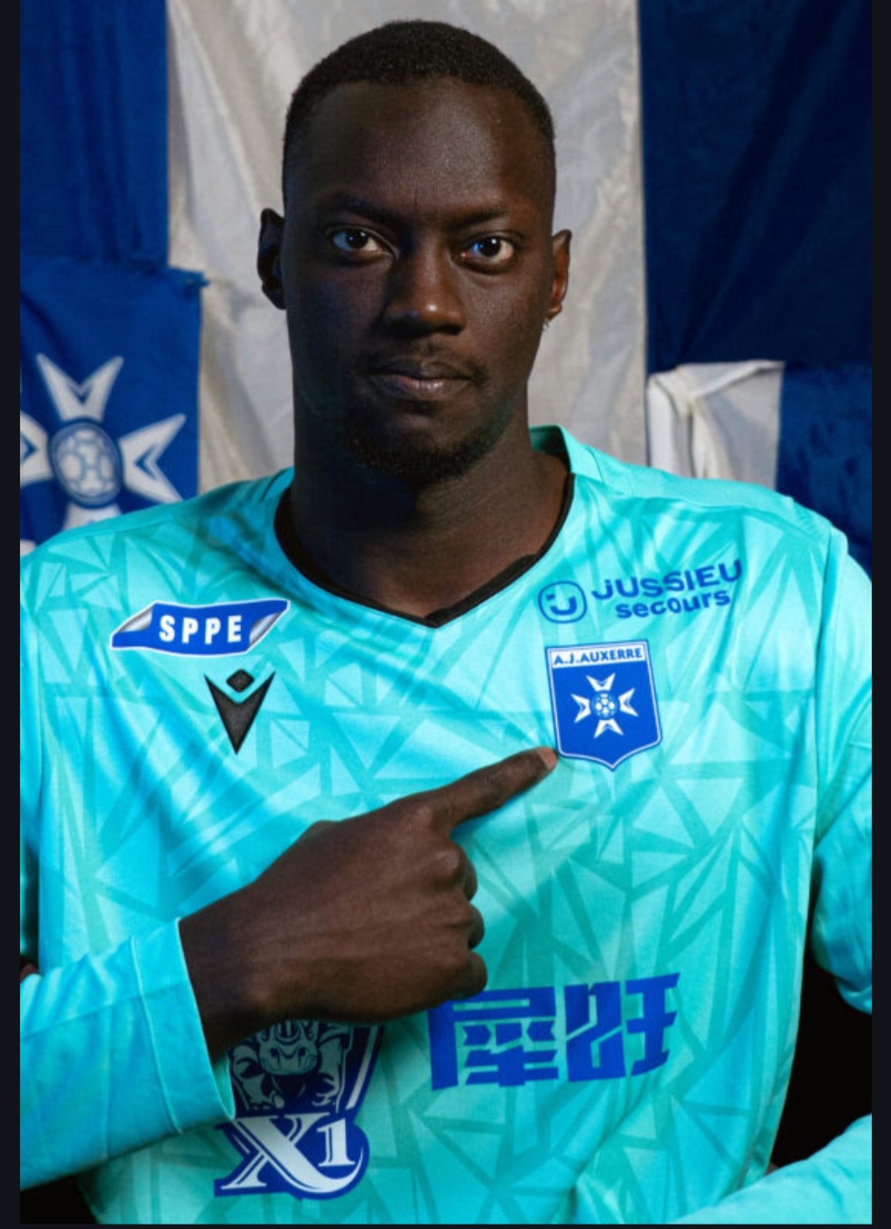 Mercato : Mamadou Diop s’engage avec l’AJ Auxerre (Officiel) 